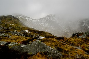 The ridge-line just outlined amongst a shroud of low cloud.